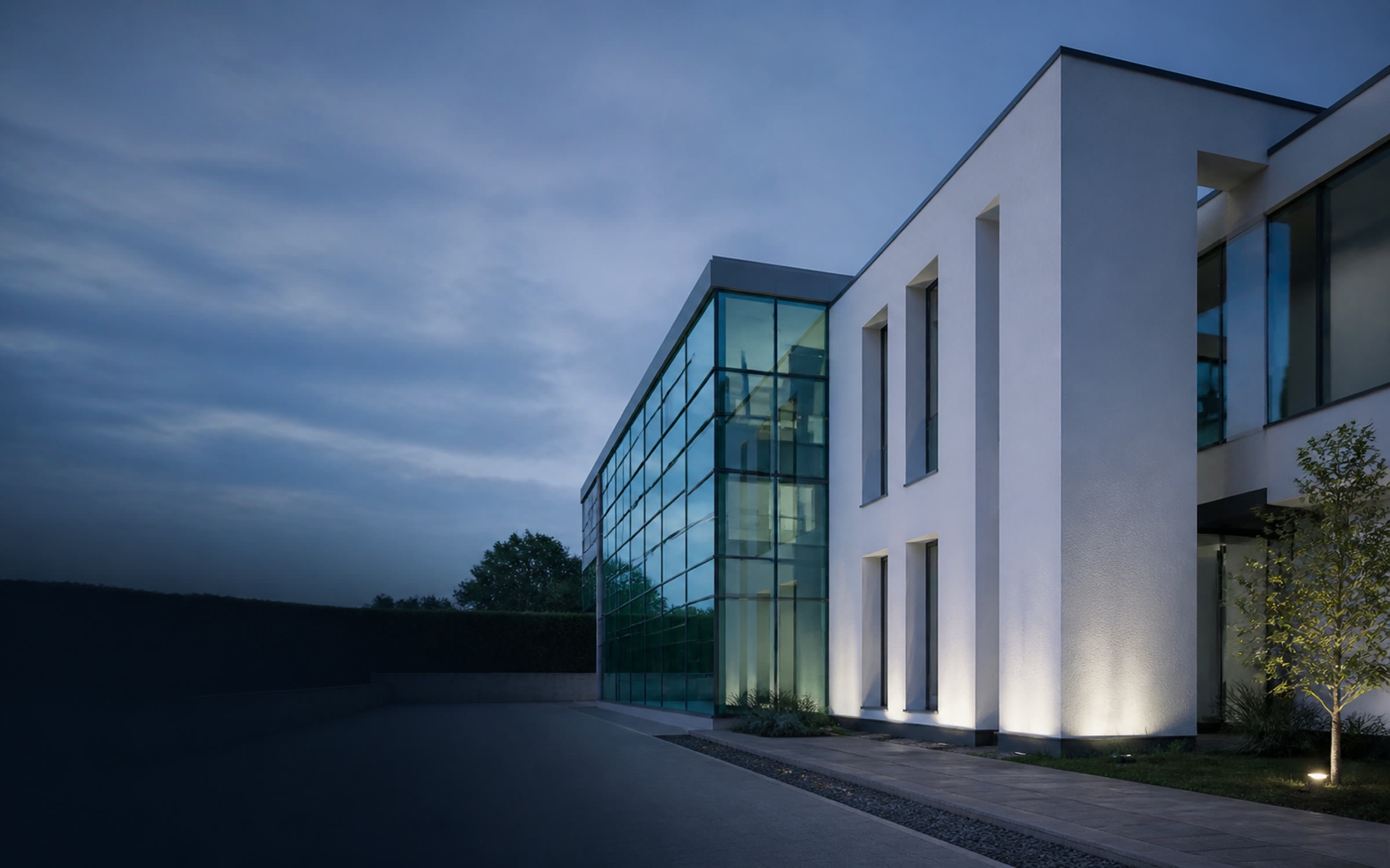 Adalio building - white thermal-insulation coating and glazing